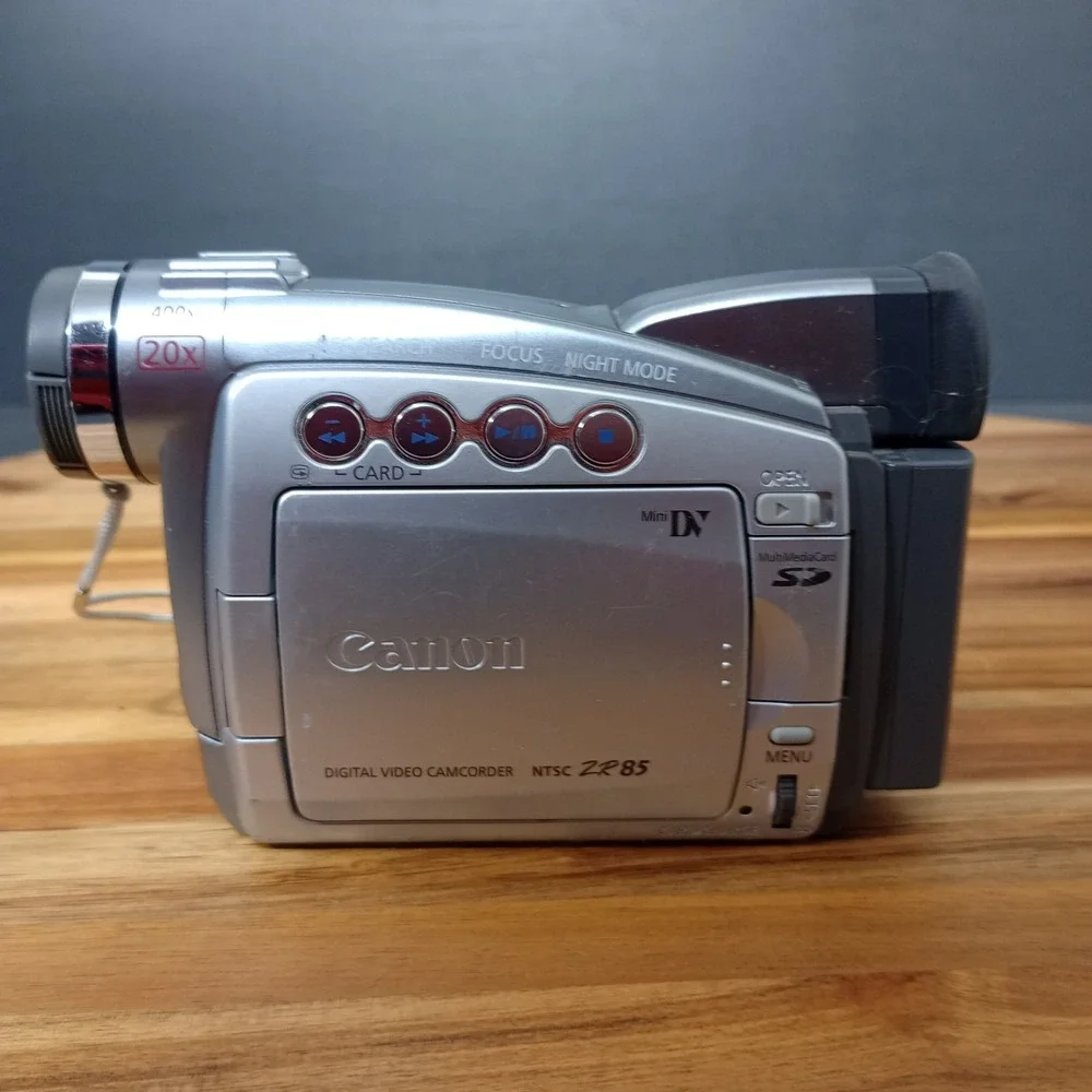 Canon ZR 85 Mini DV Camcorder MiniDV Cassette Video Camera UNTESTED PARTS REPAIR